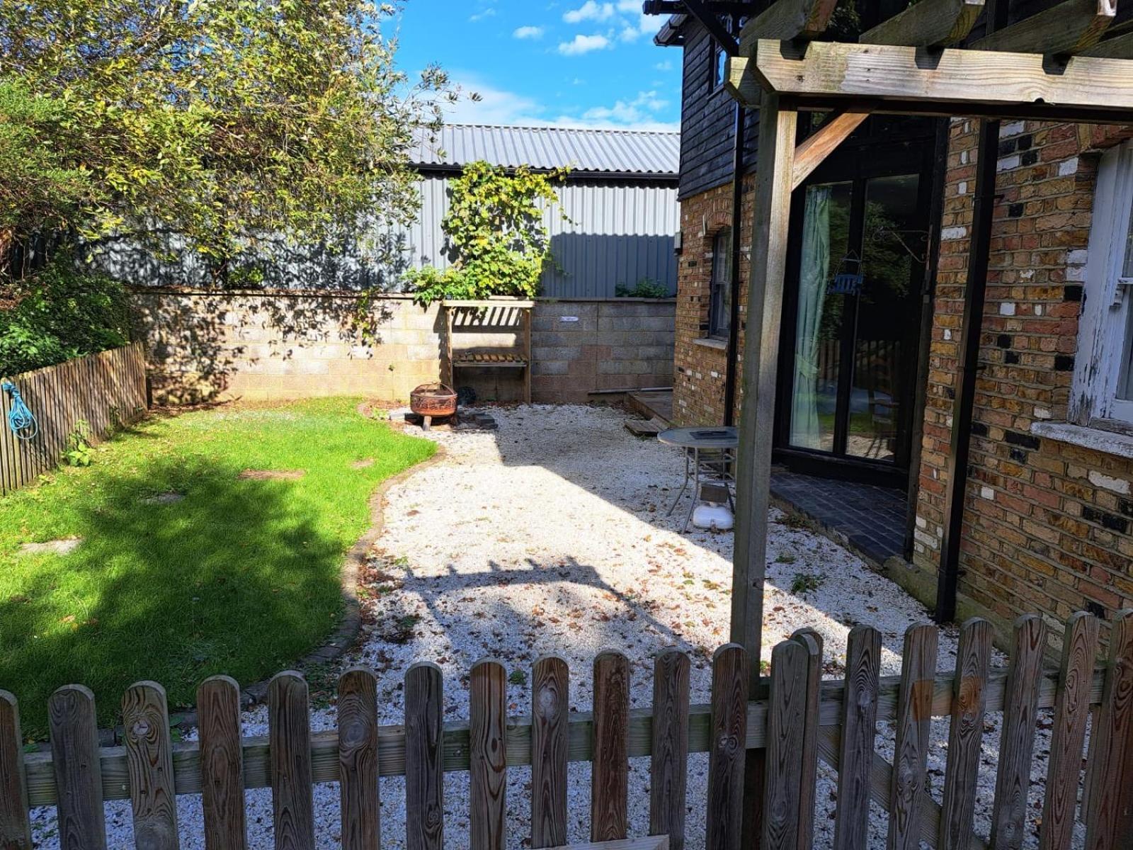 Апартаменты Watercress Barns Ситтингбурн Экстерьер фото